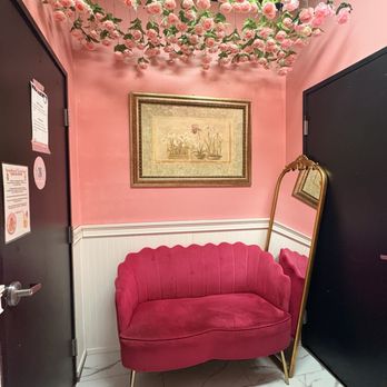 Cafe De Flores - Desserts Near Me - Las Vegas, Nevada Cafe De Flores - Desserts Near Me - Las Vegas, Nevada