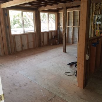 Proper Handyman Hawaii - Before living room - Handyman Near Me Proper Handyman Hawaii - Before living room - Handyman Near Me