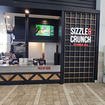Westfield Southcenter - Various Store and Food Options - Shopping Centers Near Me - Seattle, Washington Westfield Southcenter - Various Store and Food Options - Shopping Centers Near Me - Seattle, Washington