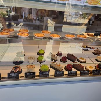 Moulin - Inside - Cafes Near Me - Costa Mesa, California Moulin - Inside - Cafes Near Me - Costa Mesa, California