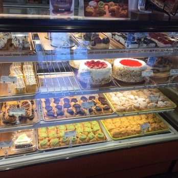 Liliha Bakery - Bakeries Near Me - Honolulu, Hawaii