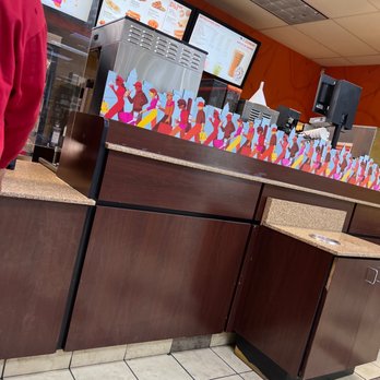 Dunkin' - Dunkin' Donuts - Coffee & Tea Near Me - Holyoke, Massachusetts Dunkin' - Dunkin' Donuts - Coffee & Tea Near Me - Holyoke, Massachusetts