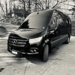 Collado Luxury Ride - Mercedes-Benz Sprinter Van 14 passengers