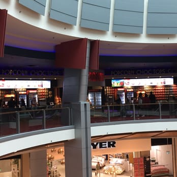 Hoyts Chatswood - Cinema entry level 6 and you have to pass by the mandatory candy store - Cinema Near Me - Chatswood, NSW Hoyts Chatswood - Cinema entry level 6 and you have to pass by the mandatory candy store - Cinema Near Me - Chatswood, NSW