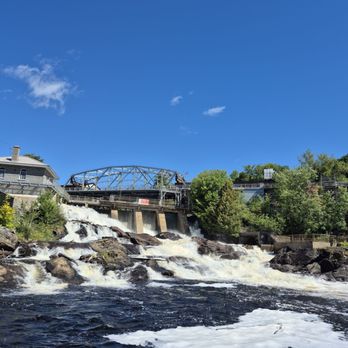 Bracebridge Falls - Bracebridge Falls - Parks Near Me - Bracebridge, Ontario