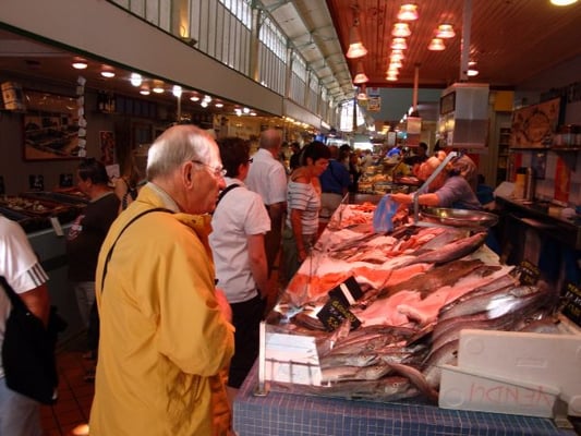 Vieux Marché de La Rochelle by null