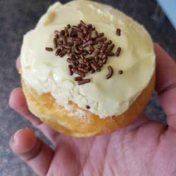 Donut Dip - Strawberry banana cream - Donuts Near Me - West Springfield, Massachusetts