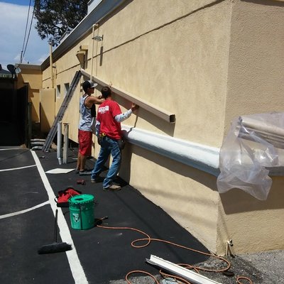 First Choice N Gutters Logo