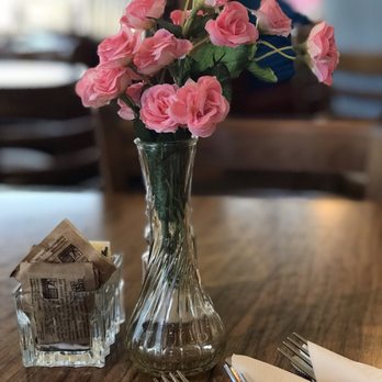 Deacons Restaurant - Fake flowers - American Near Me - Torrington, Wyoming Deacons Restaurant - Fake flowers - American Near Me - Torrington, Wyoming