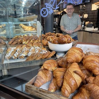 Au Pain Doré - Croissants - Coffee & Tea Near Me - Toronto, Ontario Au Pain Doré - Croissants - Coffee & Tea Near Me - Toronto, Ontario