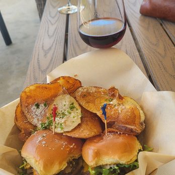 Van'N Boozy - Awesome food truck lunch - Wine Tours Near Me - Temecula, California Van'N Boozy - Awesome food truck lunch - Wine Tours Near Me - Temecula, California
