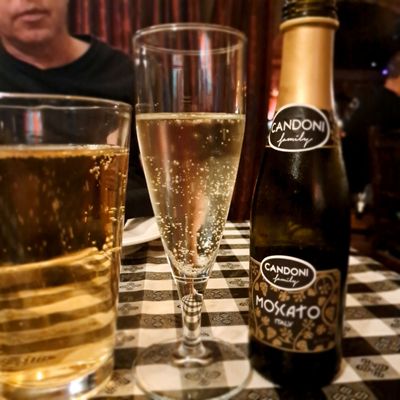 Vincitorio's Restaurant by null