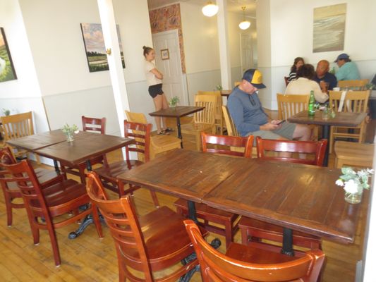 Bev’s Cafe and Market by null