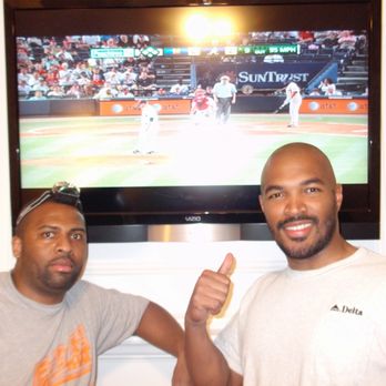 E-Z-AZ That - Earl with A quick TV install! - Security Systems Near Me - Kennesaw, Georgia E-Z-AZ That - Earl with A quick TV install! - Security Systems Near Me - Kennesaw, Georgia