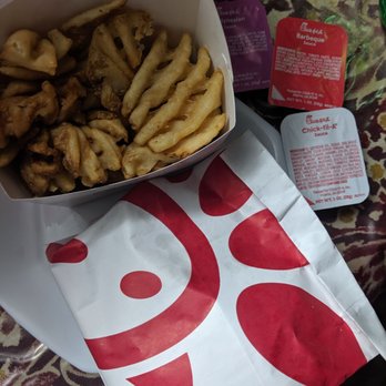 Chick-fil-A - Fast Food Near Me - Edison, New Jersey