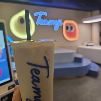 Teamoji Madison - Honeydew Milk Tea - Bubble Tea Near Me - Madison, Wisconsin