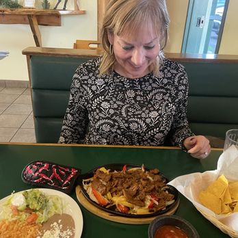 El Rodeo Authentic Mexican Restaurant - Fajitas - Mexican Near Me - Thayne, Wyoming El Rodeo Authentic Mexican Restaurant - Fajitas - Mexican Near Me - Thayne, Wyoming