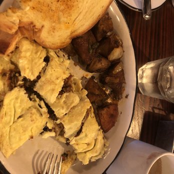 Park Tavern - Vegetable omelet with potatoes - New American Near Me - Delray Beach, Florida Park Tavern - Vegetable omelet with potatoes - New American Near Me - Delray Beach, Florida
