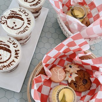 Honey Art Cafe - Cookie picnic - Cafes Near Me - Houston, Texas