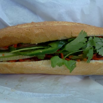 Pho Banh Mi Che Cali - BBQ pork banh mi - Vietnamese Near Me - Pasadena, California Pho Banh Mi Che Cali - BBQ pork banh mi - Vietnamese Near Me - Pasadena, California