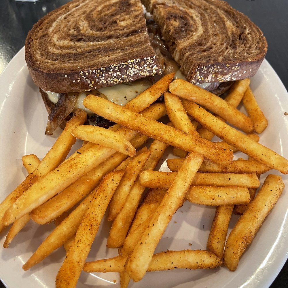 Nosh - Patty Melt with Seasoned Fries - New American Near Me - Geneva, Illinois