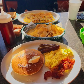 David's Grill - Diners Near Me - Chicago, Illinois
