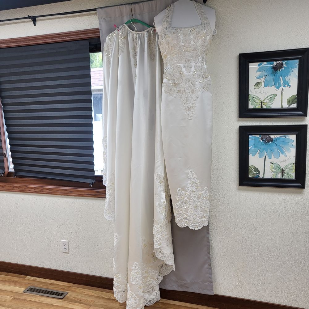 DARCYS SPECIALTY CLEANERS Updated August 2024 13 Photos 2108 S