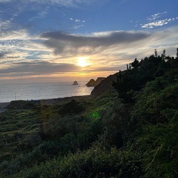 Elk Cove Inn & Spa - Wine Bars Near Me - Elk, California Elk Cove Inn & Spa - Wine Bars Near Me - Elk, California