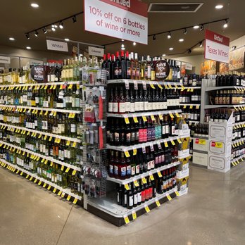 United Supermarkets - a wide selection of wine on display - Grocery Near Me - Amarillo, Texas United Supermarkets - a wide selection of wine on display - Grocery Near Me - Amarillo, Texas