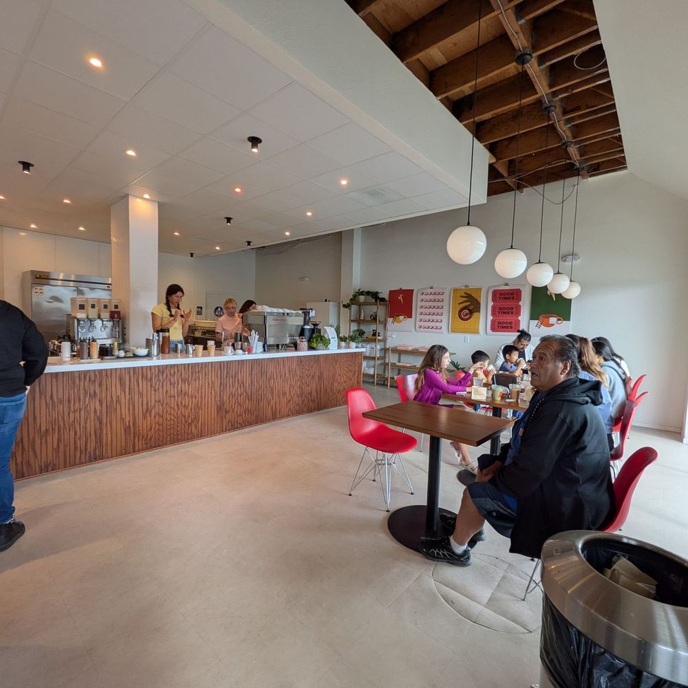 Come Back Coffee - Inside seating - Coffee & Tea Near Me - La Mesa, California