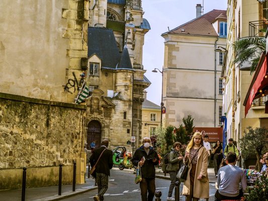 Latin Quarter by null