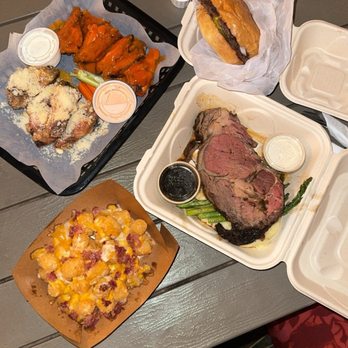 Aloha Prime Eatery - Prime rib plate with mashed potatoes - Food Trucks Near Me - Kihei, Hawaii Aloha Prime Eatery - Prime rib plate with mashed potatoes - Food Trucks Near Me - Kihei, Hawaii