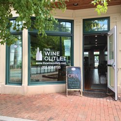Vienna Wine Outlet - Vienna Wine Outlet Store Front