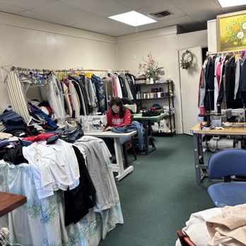 Alterations by Yuping - Sewing & Alterations Near Me - Fleming, Florida