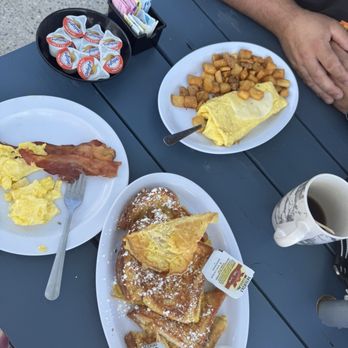 The Beach Bucket - Breakfast & Brunch Near Me - Ormond Beach, Florida