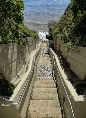 1000 Steps Beach by null