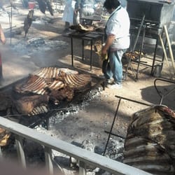 Parque Nacional a la Bandera - Asado a la estaca. Nacional y popular