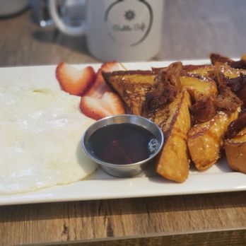 Cielito Cafe - French toast - Breakfast & Brunch Near Me - Houston, Texas