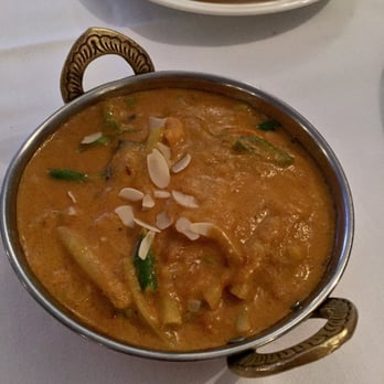 Taj Orient - Vegetable Korma; 10 € was pretty spicy (4/5) - Indian Near Me - Nice, 06