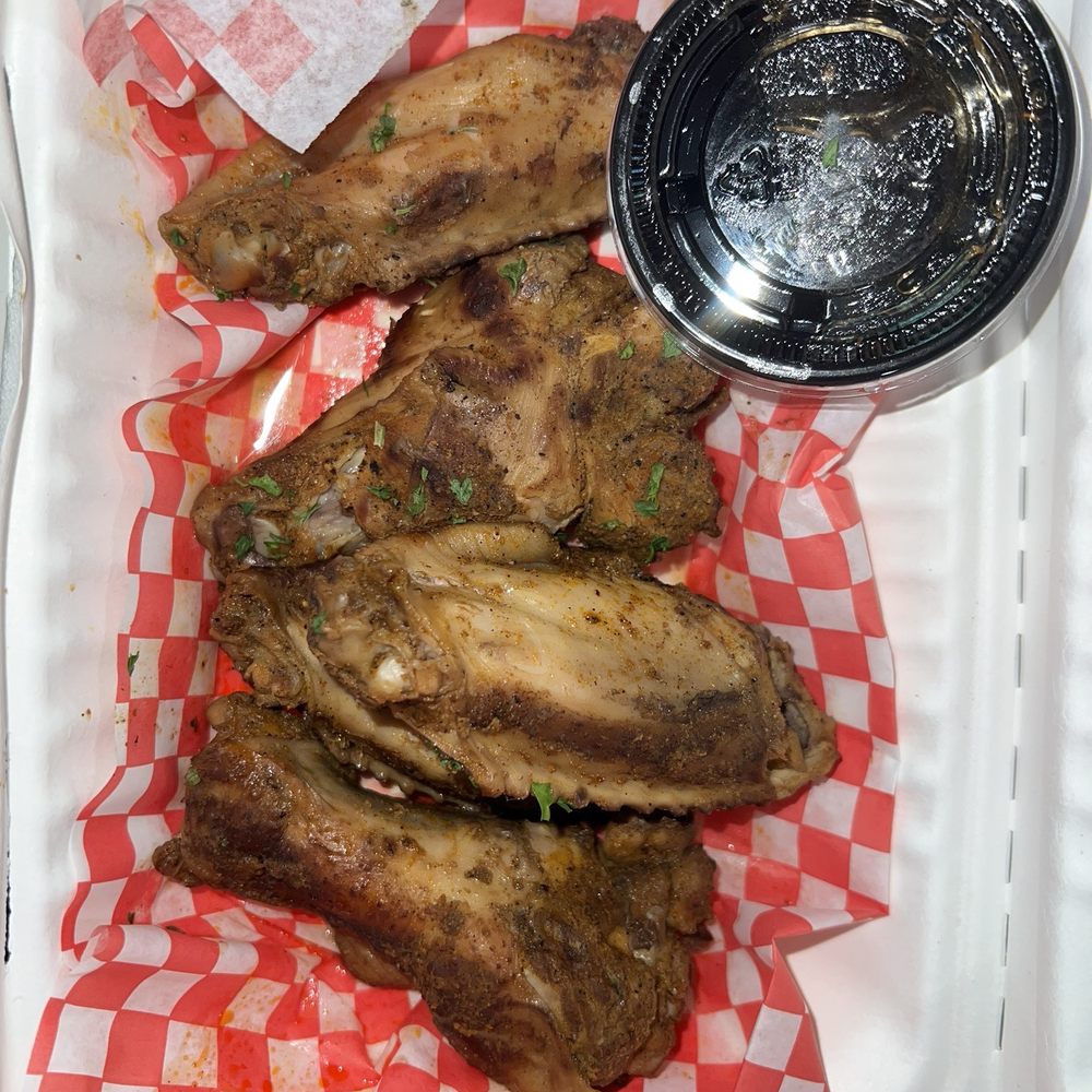 Pig & Brew - SMOKED WINGS (6) / TWO SIDES - Barbeque Near Me - Richmond, Virginia Pig & Brew - SMOKED WINGS (6) / TWO SIDES - Barbeque Near Me - Richmond, Virginia
