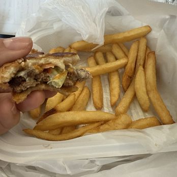 Ace’s Gyro Shack - Burger and fries - Halal Near Me - Sacramento, California