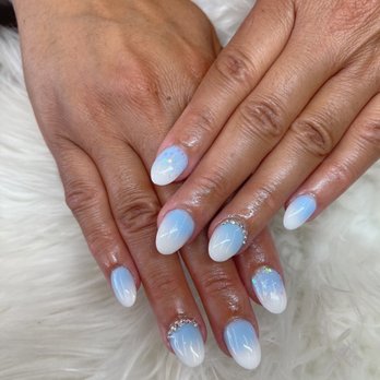 Perfect Ten Nails - ombre nails  by Thuy - Nail Salons Near Me - Danville, California
