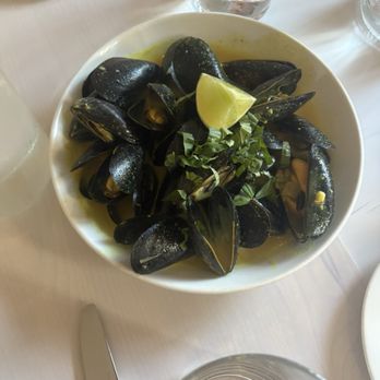 The Pine Room - Mussels - Cocktail Bars Near Me - Prospect, Kentucky The Pine Room - Mussels - Cocktail Bars Near Me - Prospect, Kentucky