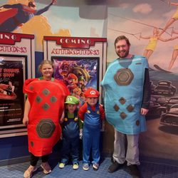 Phoenix Theatres State Wayne - Mario, Luigi, and a pair of nintendo switch joycons!