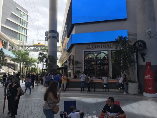 DISTRITO T-Mobile by null