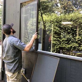 Screenman - Ricky doin' his magic! - General Contractors Near Me Screenman - Ricky doin' his magic! - General Contractors Near Me