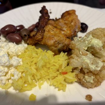 The Centurion Lounge - Blacked Chicken, curry rice, cauliflower, feta, olives for lunch - Airport Lounges Near Me - Las Vegas, Nevada The Centurion Lounge - Blacked Chicken, curry rice, cauliflower, feta, olives for lunch - Airport Lounges Near Me - Las Vegas, Nevada
