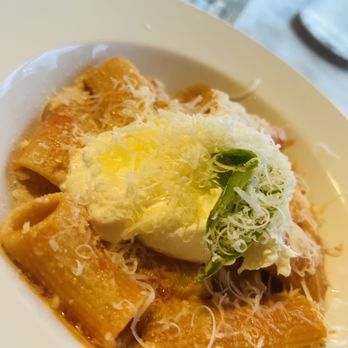 Pastavino - Rigatoni e Burrata - Italian Near Me - Staten Island, New York Pastavino - Rigatoni e Burrata - Italian Near Me - Staten Island, New York