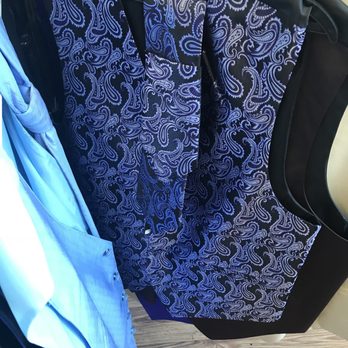 Bellflower Men's Suits Outlet - Men's Clothing Near Me - Bellflower, California Bellflower Men's Suits Outlet - Men's Clothing Near Me - Bellflower, California