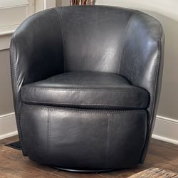The Big Screen Store - Does this look like a new chair?